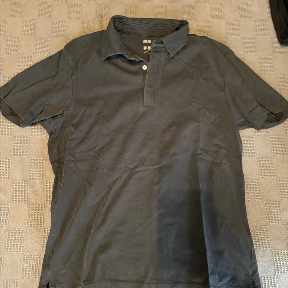 Uniqlo Black Polo Shirt Classic Design Short Sleeves